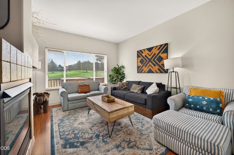 Tiny photo for 993 Golden Pheasant Drive, Redmond, OR 97756 (MLS # 220224065)