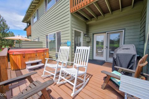 Tiny photo for 993 Golden Pheasant Drive, Redmond, OR 97756 (MLS # 220224065)