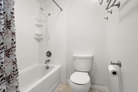Tiny photo for 1711 Roberts Road, Medford, OR 97504 (MLS # 220226690)