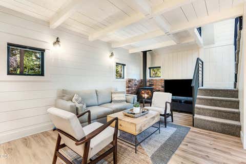 Tiny photo for 61579 Boulder Road, Bend, OR 97703 (MLS # 220223676)