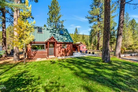 Tiny photo for 61579 Boulder Road, Bend, OR 97703 (MLS # 220223676)
