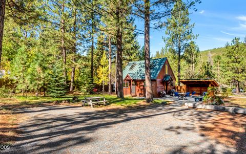 Photo of 61579 Boulder Road, Bend, OR 97703 (MLS # 220223676)