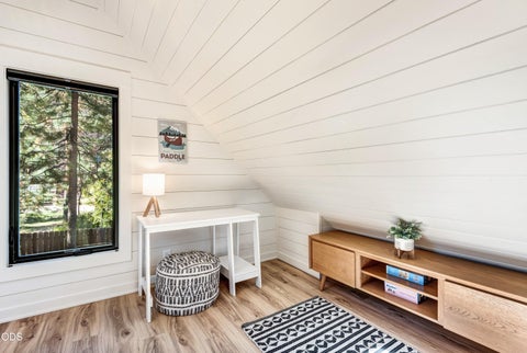 Tiny photo for 61579 Boulder Road, Bend, OR 97703 (MLS # 220223676)