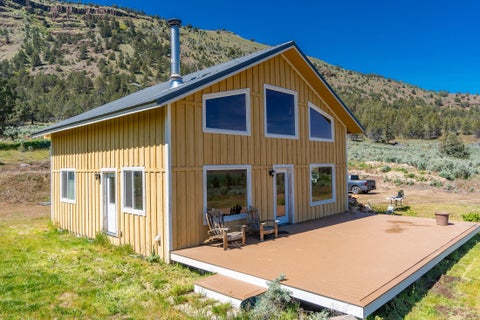 Tiny photo for 40252 Rudio Road, Kimberly, OR 97848 (MLS # 220221796)