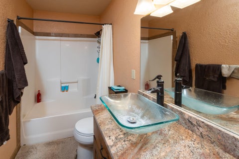 Tiny photo for 40252 Rudio Road, Kimberly, OR 97848 (MLS # 220221796)