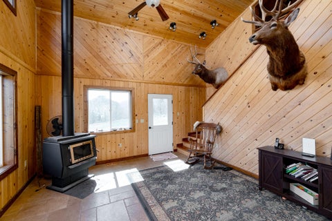 Tiny photo for 40252 Rudio Road, Kimberly, OR 97848 (MLS # 220221796)