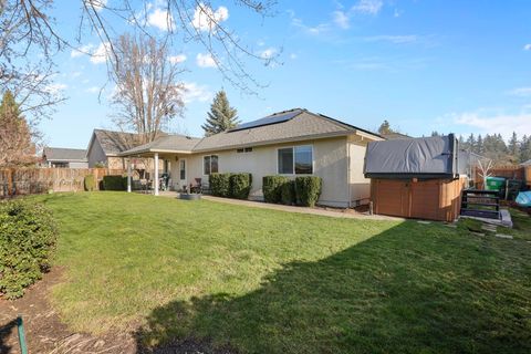 Tiny photo for 184 Keystone Way, Eagle Point, OR 97524 (MLS # 220214269)