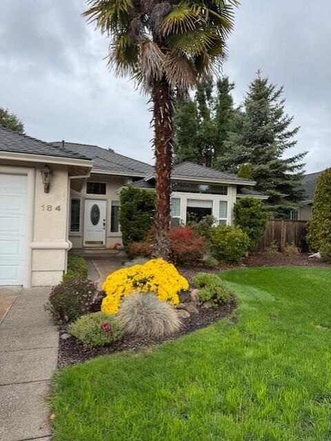 Tiny photo for 184 Keystone Way, Eagle Point, OR 97524 (MLS # 220214269)