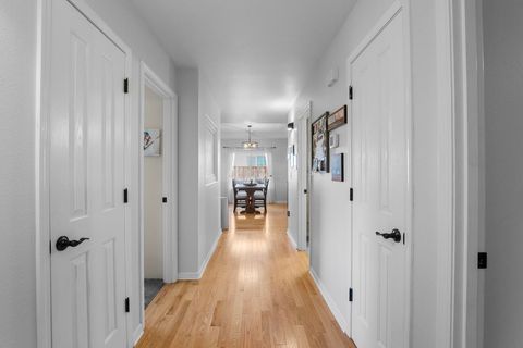 Tiny photo for 184 Keystone Way, Eagle Point, OR 97524 (MLS # 220214269)