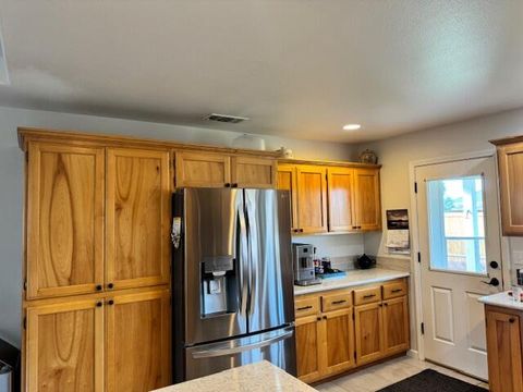Tiny photo for 184 Keystone Way, Eagle Point, OR 97524 (MLS # 220214269)