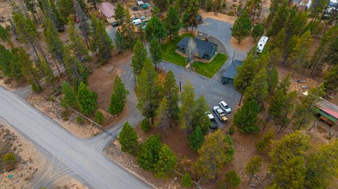 Tiny photo for 52585 Antler Lane, La Pine, OR 97739 (MLS # 220213442)