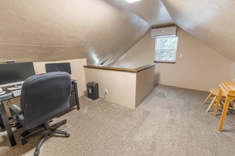 Tiny photo for 52585 Antler Lane, La Pine, OR 97739 (MLS # 220213442)