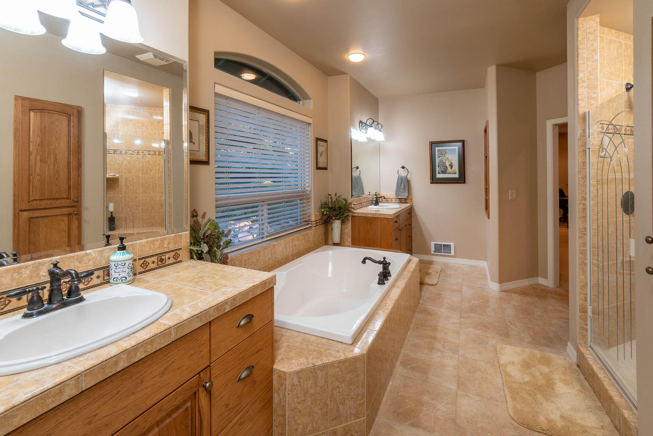 Mtn View Estate - Residential