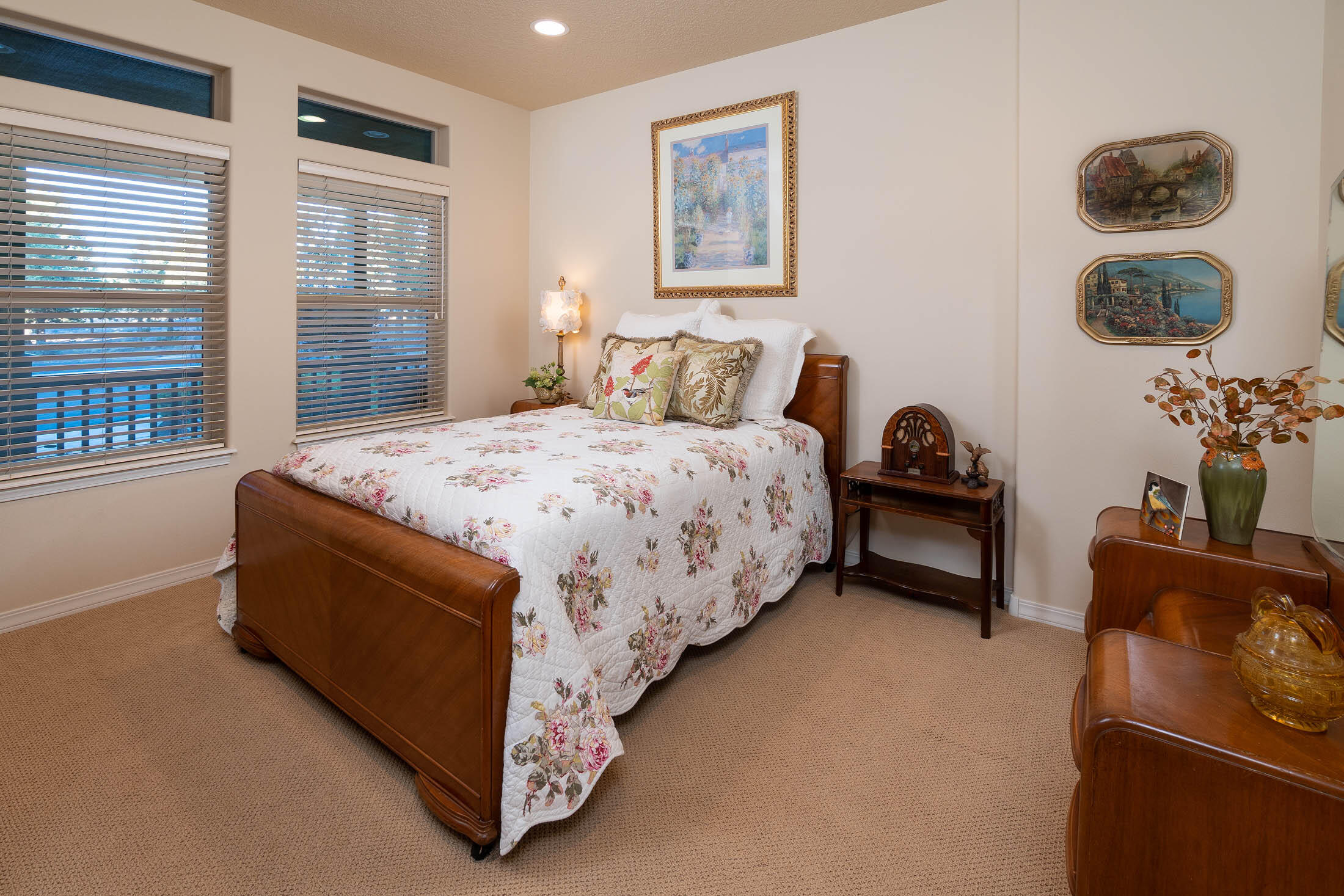 Mtn View Estate - Residential