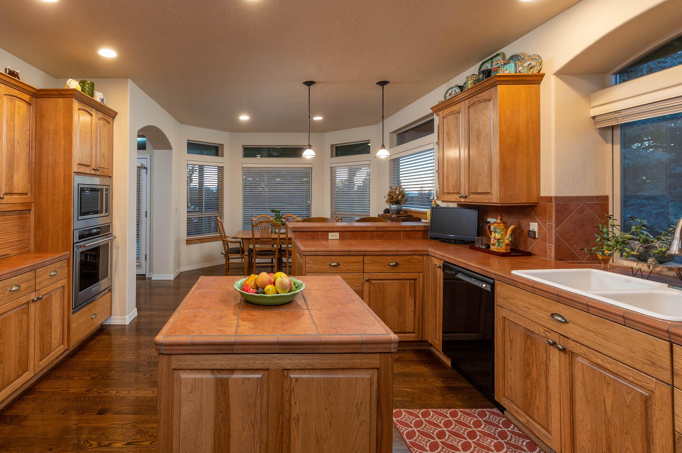 Mtn View Estate - Residential