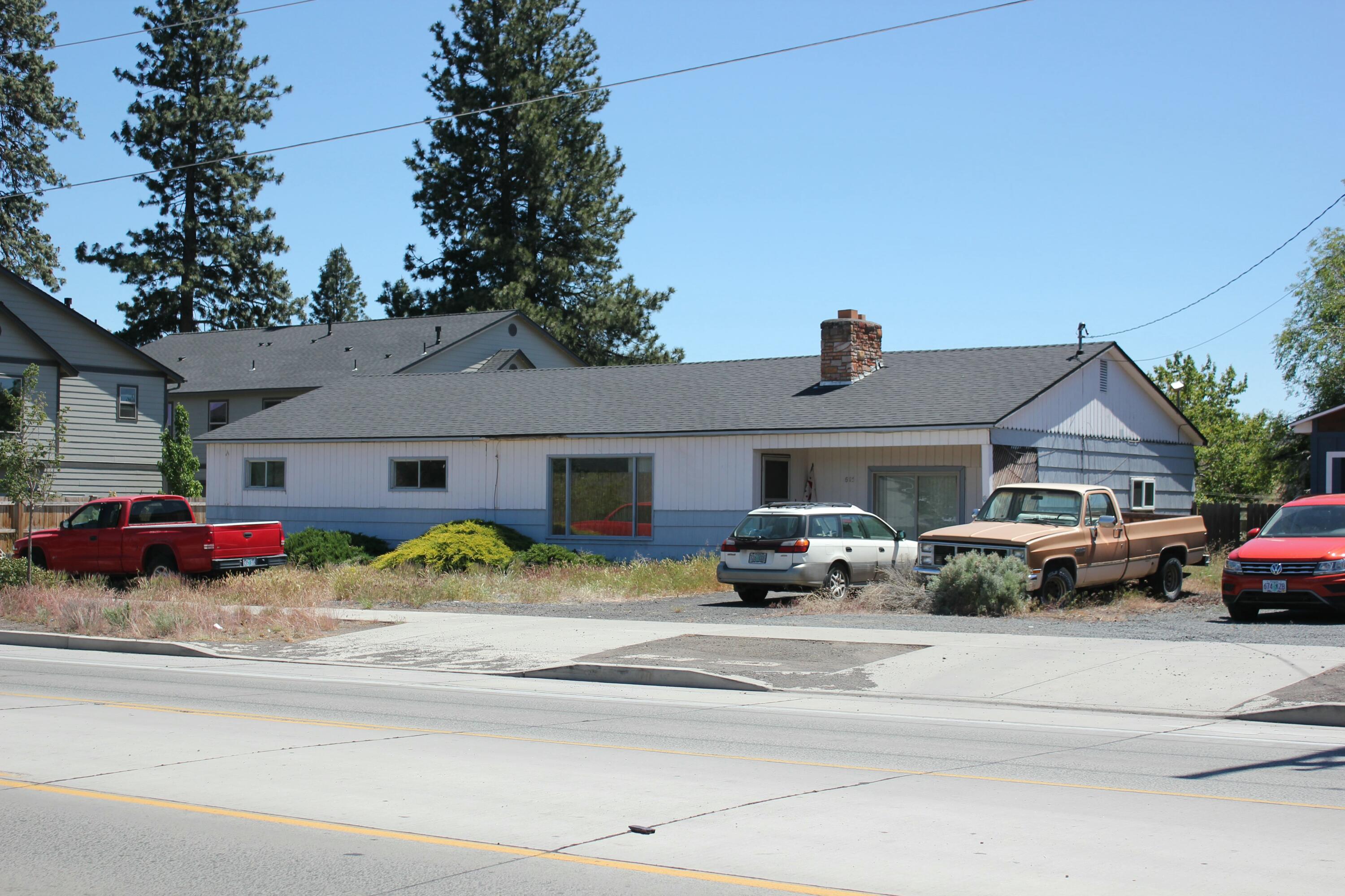 615 SE Reed Market Road