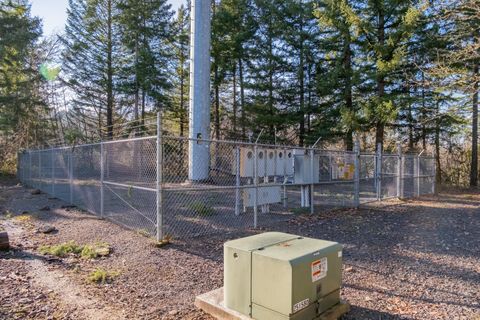 Tiny photo for 27914 Walkerwood Lane, Sweet Home, OR 97386 (MLS # 220214368)