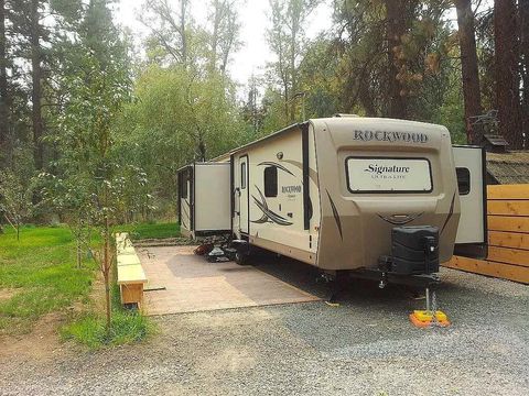 Tiny photo for 133 E Black Crater Avenue, Sisters, OR 97759 (MLS # 220212878)