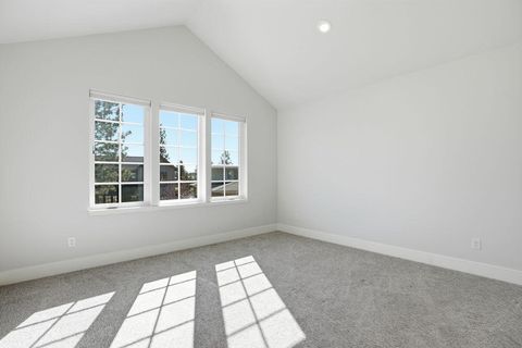 Tiny photo for 3068 NW Blodgett Way, Bend, OR 97703 (MLS # 220216892)