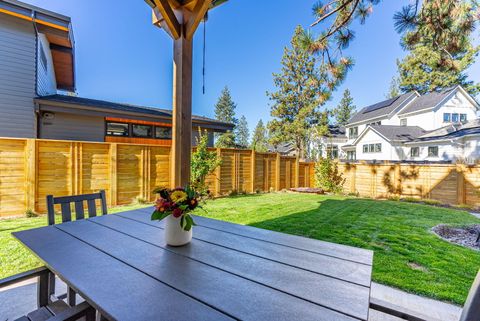 Tiny photo for 3068 NW Blodgett Way, Bend, OR 97703 (MLS # 220216892)