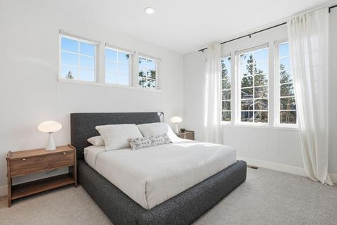 Tiny photo for 3068 NW Blodgett Way, Bend, OR 97703 (MLS # 220216892)