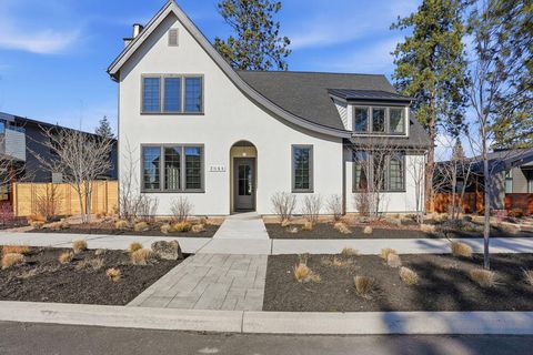 Tiny photo for 3068 NW Blodgett Way, Bend, OR 97703 (MLS # 220216892)