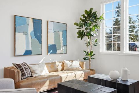 Tiny photo for 3068 NW Blodgett Way, Bend, OR 97703 (MLS # 220216892)