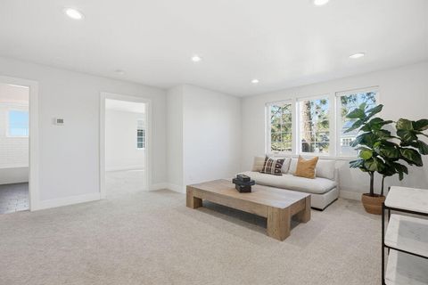 Tiny photo for 3068 NW Blodgett Way, Bend, OR 97703 (MLS # 220216892)