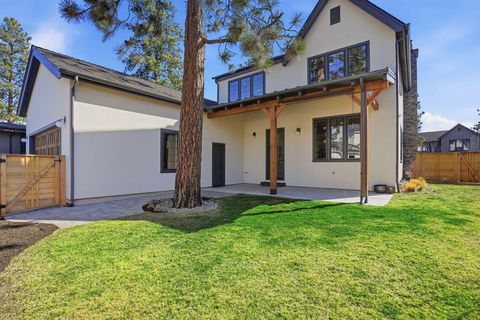 Tiny photo for 3068 NW Blodgett Way, Bend, OR 97703 (MLS # 220216892)