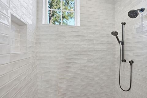 Tiny photo for 3068 NW Blodgett Way, Bend, OR 97703 (MLS # 220216892)