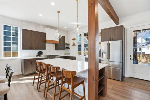 Tiny photo for 3068 NW Blodgett Way, Bend, OR 97703 (MLS # 220216892)