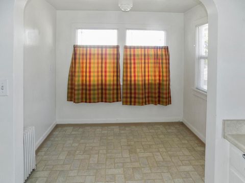 Tiny photo for 346 Pacific Terrace, Klamath Falls, OR 97601 (MLS # 220224473)