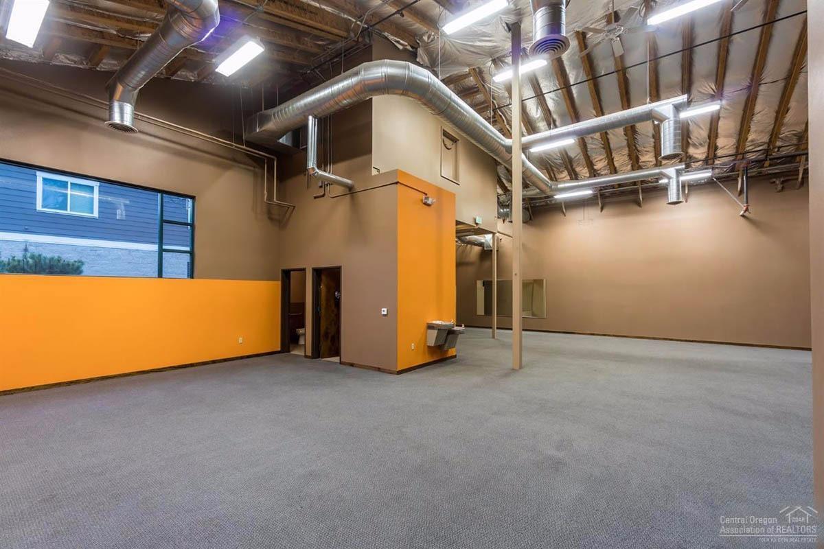 CLAB - Commercial Lease