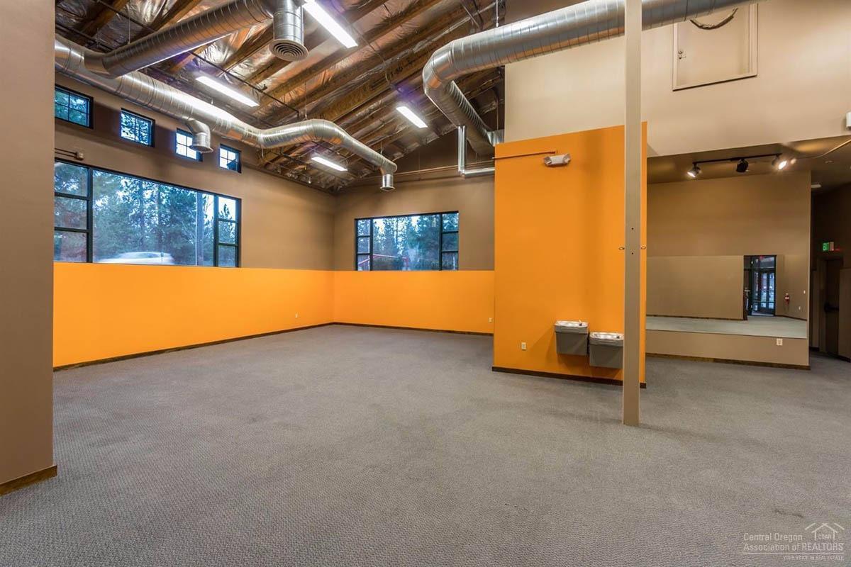 CLAB - Commercial Lease