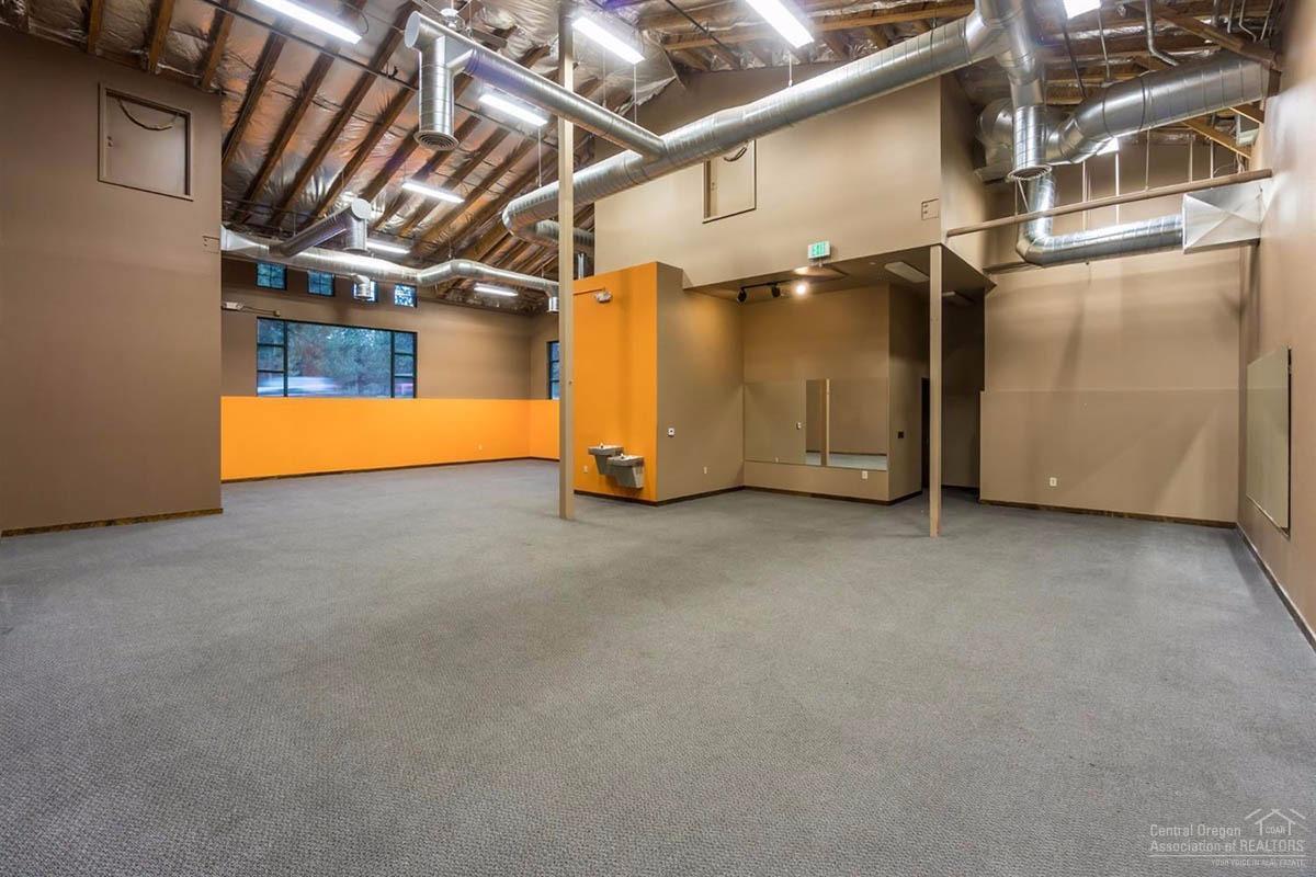 CLAB - Commercial Lease