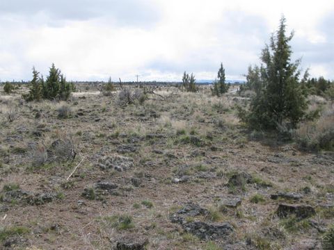 Tiny photo for 2525 NE Negus Way, Redmond, OR 97756 (MLS # 220176775)