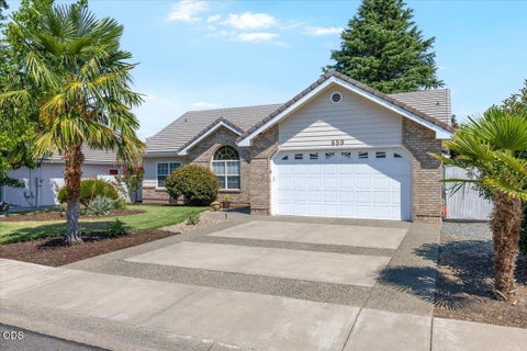 Tiny photo for 659 Jackson Creek Drive, Central Point, OR 97502 (MLS # 220226915)