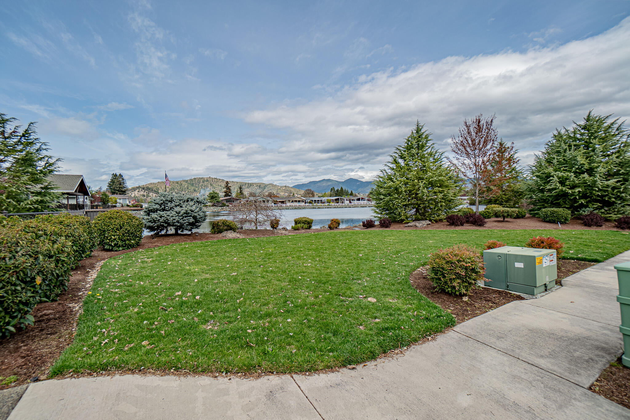 Rogue Lea Estates - Residential