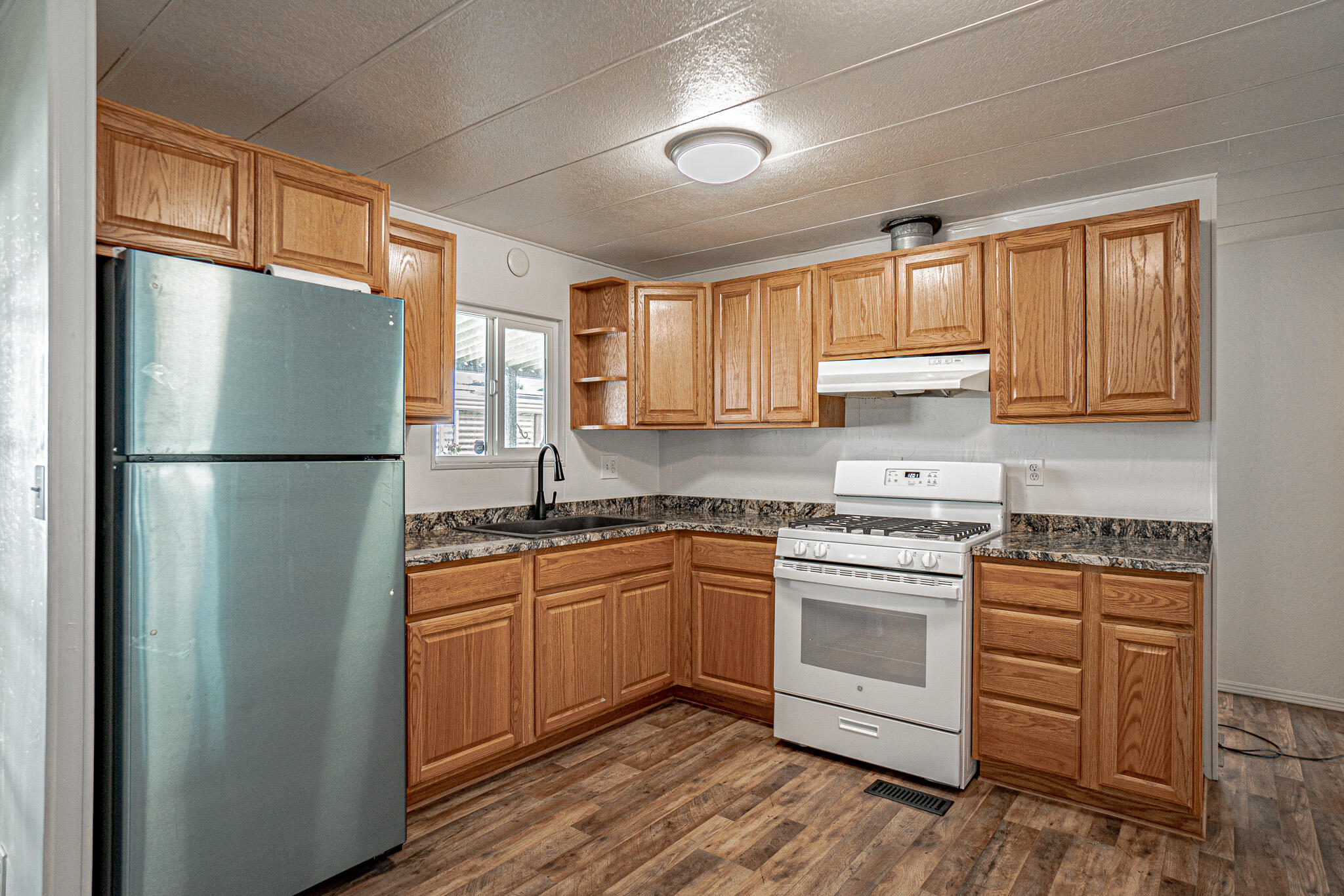 Rogue Lea Estates - Residential