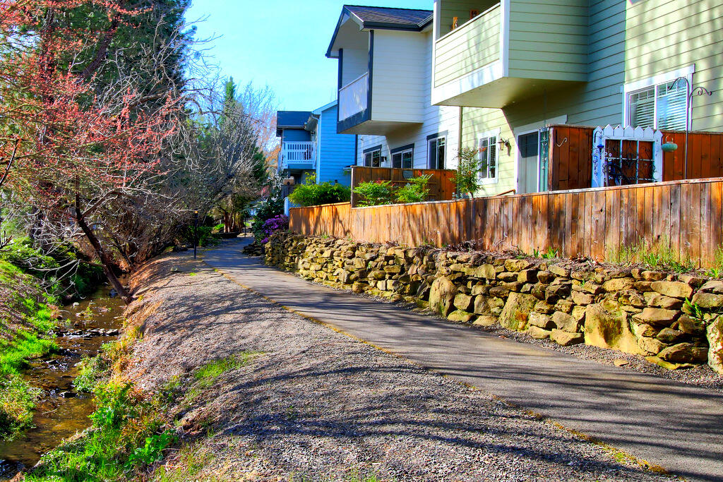 Brookview - Residential