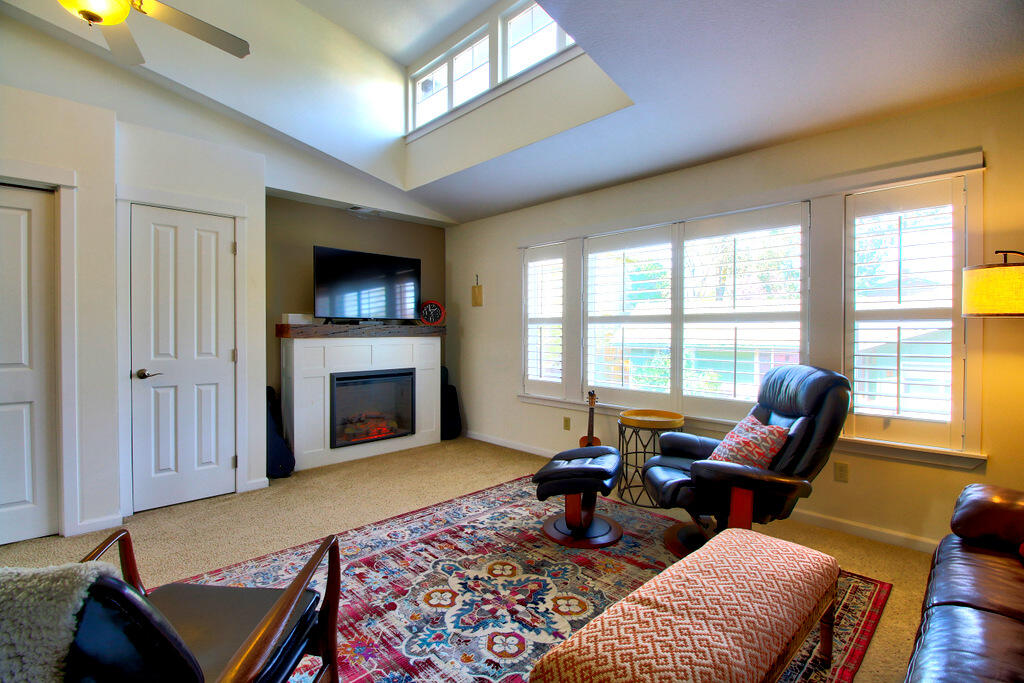 Brookview - Residential