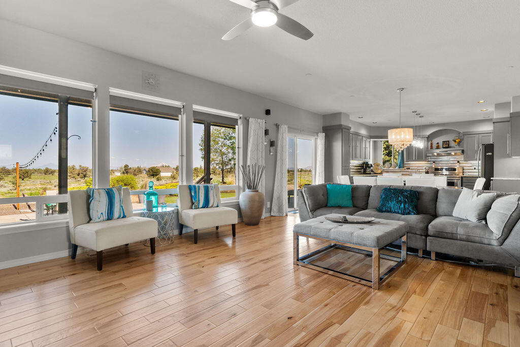 West Powell Butte Es - Residential