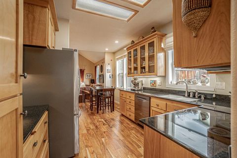 Tiny photo for 2729 Clay Creek Way, Ashland, OR 97520 (MLS # 220215152)