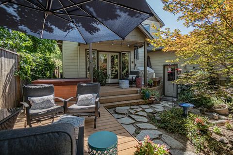 Photo of 2729 Clay Creek Way, Ashland, OR 97520 (MLS # 220215152)