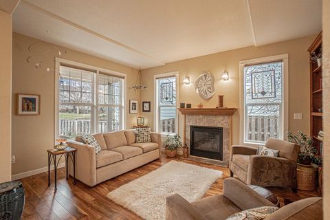 Tiny photo for 2729 Clay Creek Way, Ashland, OR 97520 (MLS # 220215152)