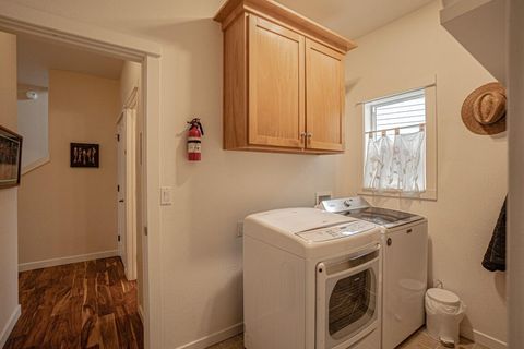 Tiny photo for 2729 Clay Creek Way, Ashland, OR 97520 (MLS # 220215152)