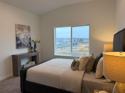 Tiny photo for 639 NE Arnold Street #173, Madras, OR 97741 (MLS # 220217801)