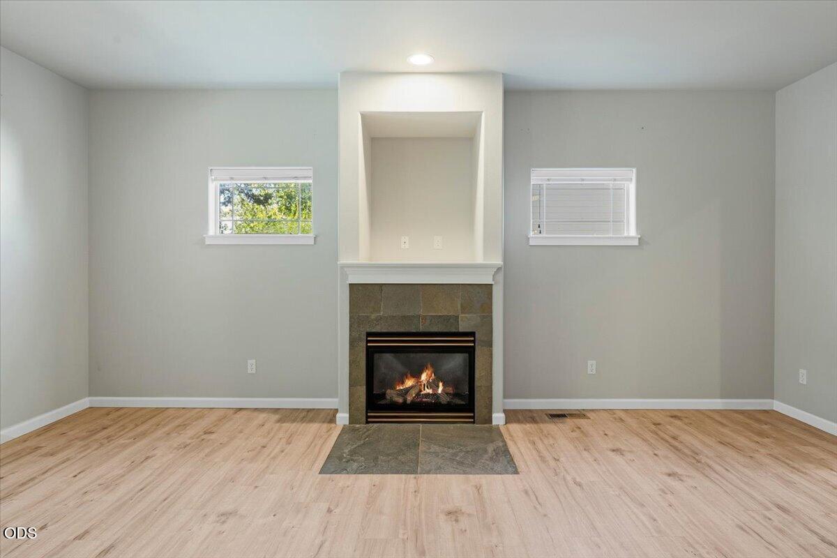 21328 Oakview Drive
