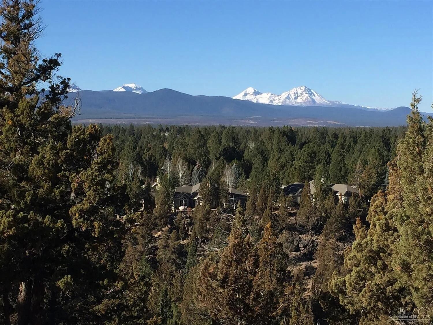 3343 NW Arrowleaf Court 60