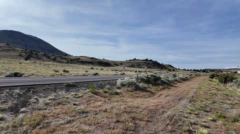 Tiny photo for Oregon 31 #600, Summer Lake, OR 97640 (MLS # 220221752)